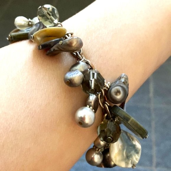 *TAKE 1/2 OFF: Bounty of the sea bracelets: Pearl, MOP, shell, abalone & glass - Picture 2 of 7